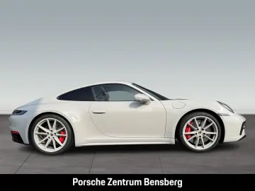 911 Carrera 4 GTS