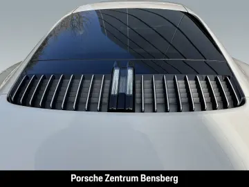 911 Carrera 4 GTS