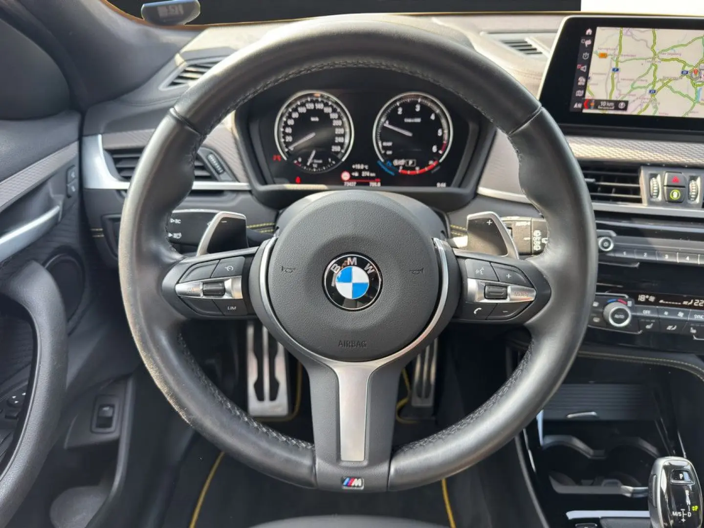 X2 sDrive18d M-SPORT LED NAVI HUD PANO 19
