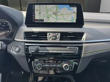 X2 sDrive18d M-SPORT LED NAVI HUD PANO 19