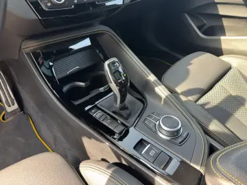X2 sDrive18d M-SPORT LED NAVI HUD PANO 19