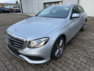 E 300de 360  HEAD-UP  elektr. AHK  SITZHEIZUNG