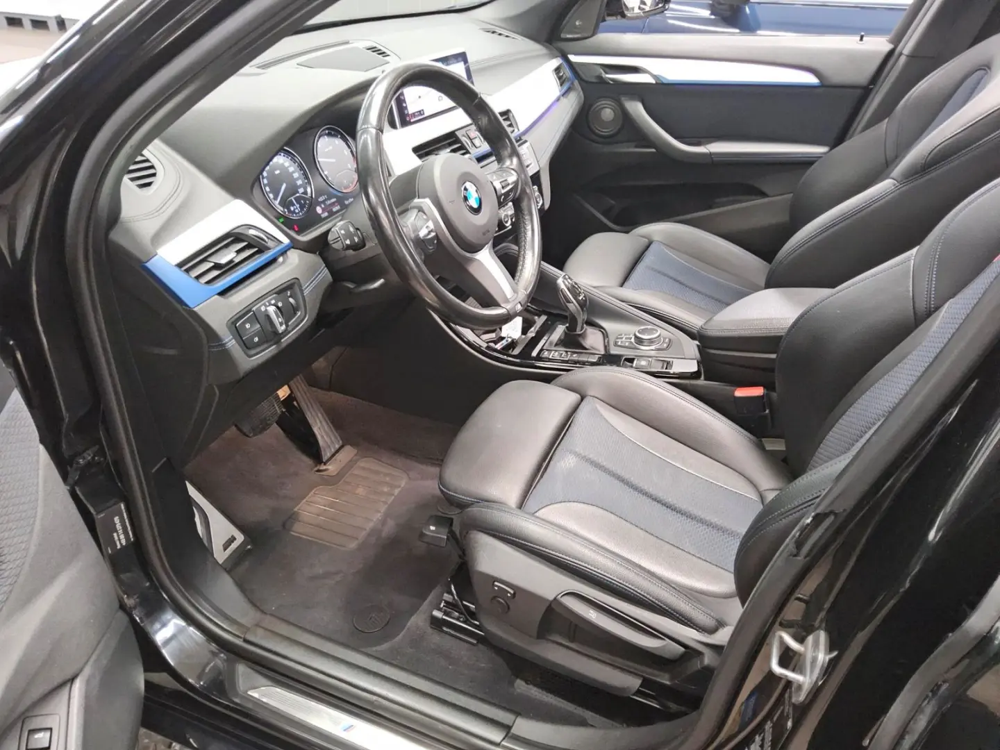 X1 sDrive18d M-Sport Navi LED+ H/K Pano RFK AHK