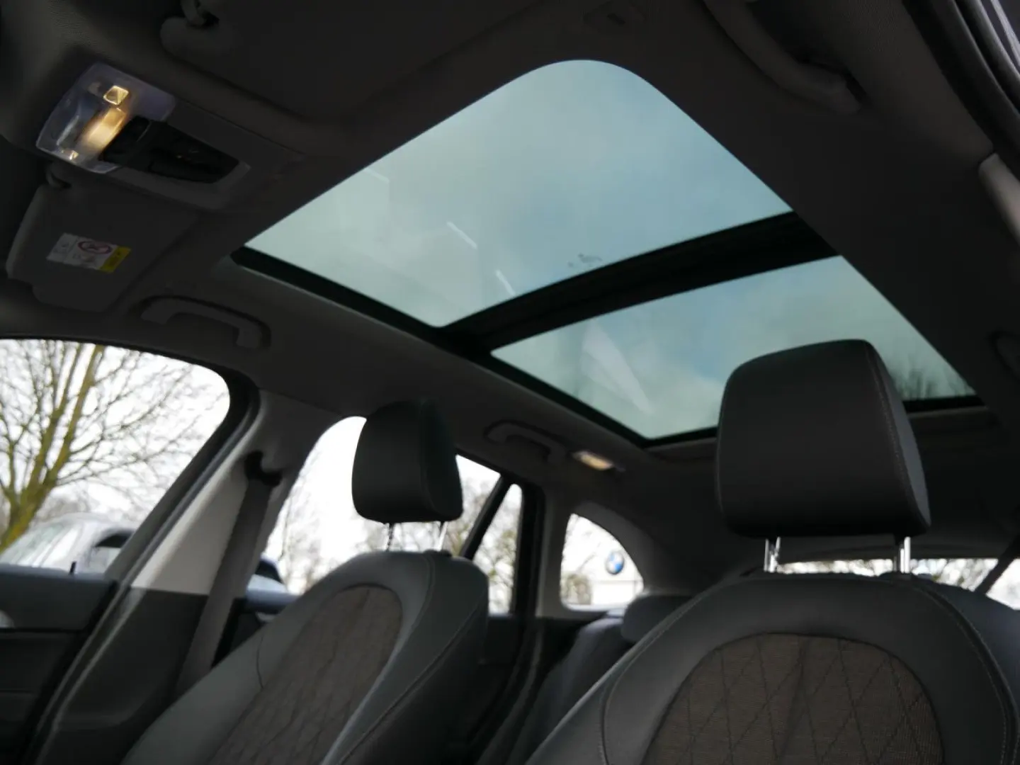 X1 s20d DrivAss+ACC HUD PanoD.Sitzh.Lordose 18