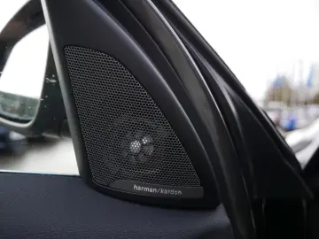 X1 s20d DrivAss+ACC HUD PanoD.Sitzh.Lordose 18