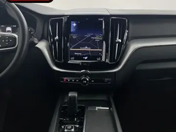 XC60 B4 VOLL-LED+KAMERA+KEYLESS+CARPLAY+
