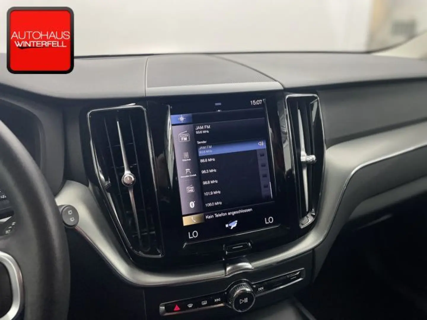 XC60 B4 VOLL-LED+KAMERA+KEYLESS+CARPLAY+