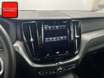 XC60 B4 VOLL-LED+KAMERA+KEYLESS+CARPLAY+