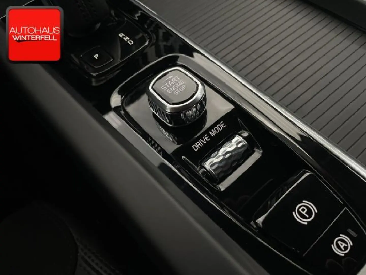 XC60 B4 VOLL-LED+KAMERA+KEYLESS+CARPLAY+
