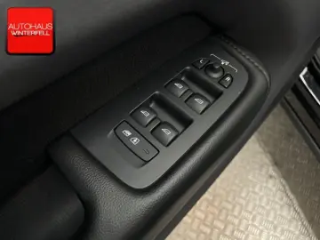 XC60 B4 VOLL-LED+KAMERA+KEYLESS+CARPLAY+