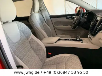 XC60 Core LED Navi 19