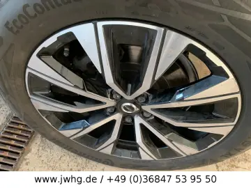 XC60 Core LED Navi 19