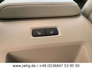XC60 Core LED Navi 19