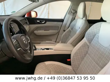 XC60 Core LED Navi 19
