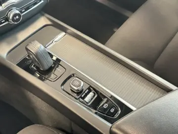 XC60 Momentum*ACC*AHK*CarPlay*Ambiente*DAB*PDC