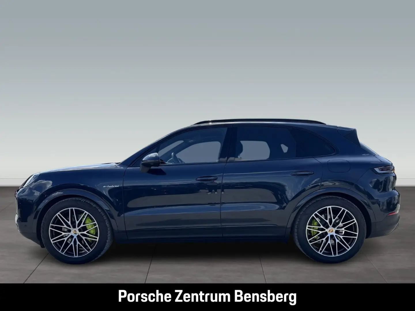 Cayenne E-Hybrid AHK Pano HUD Matrix SurroundVie