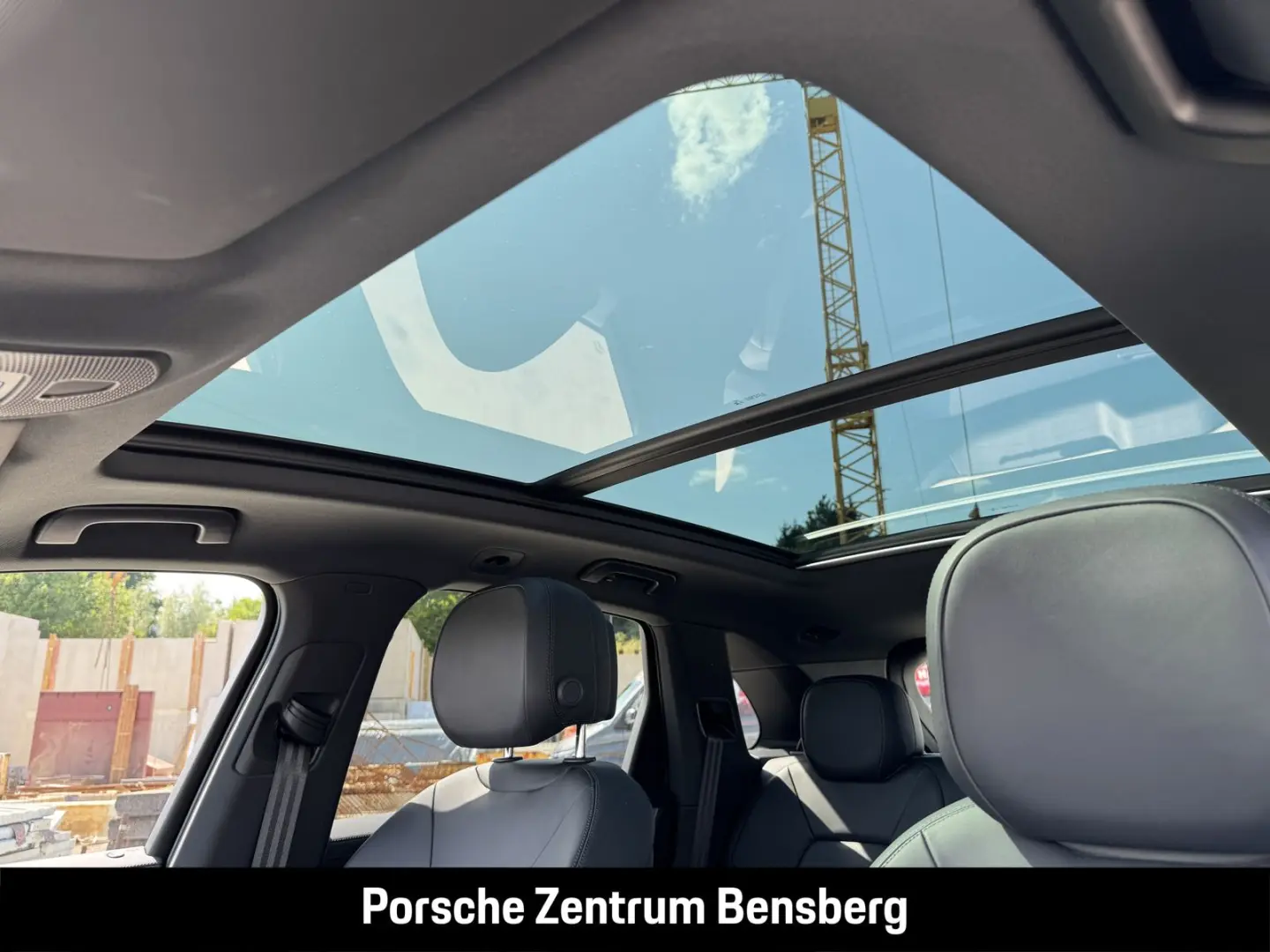 Cayenne E-Hybrid AHK Pano HUD Matrix SurroundVie