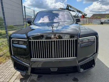 New Rolls Royce Cullinan Series II BLACK BADGE