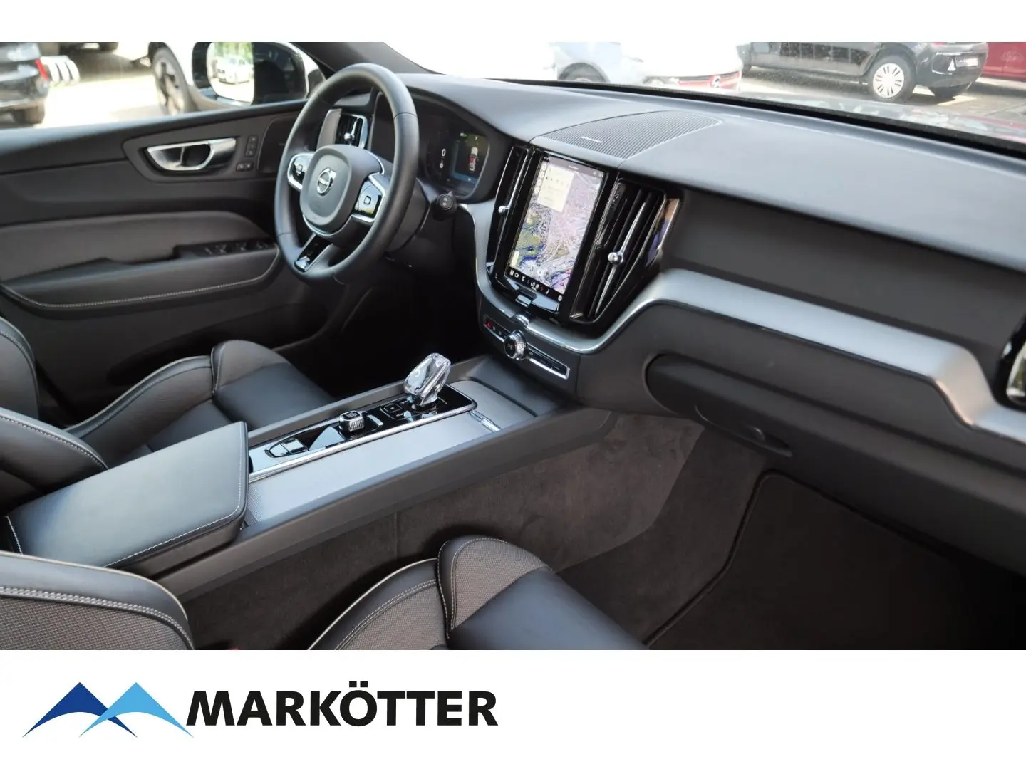 XC60 T8 Recharge AWD Plus Dark STHZ/PANO/360CAM