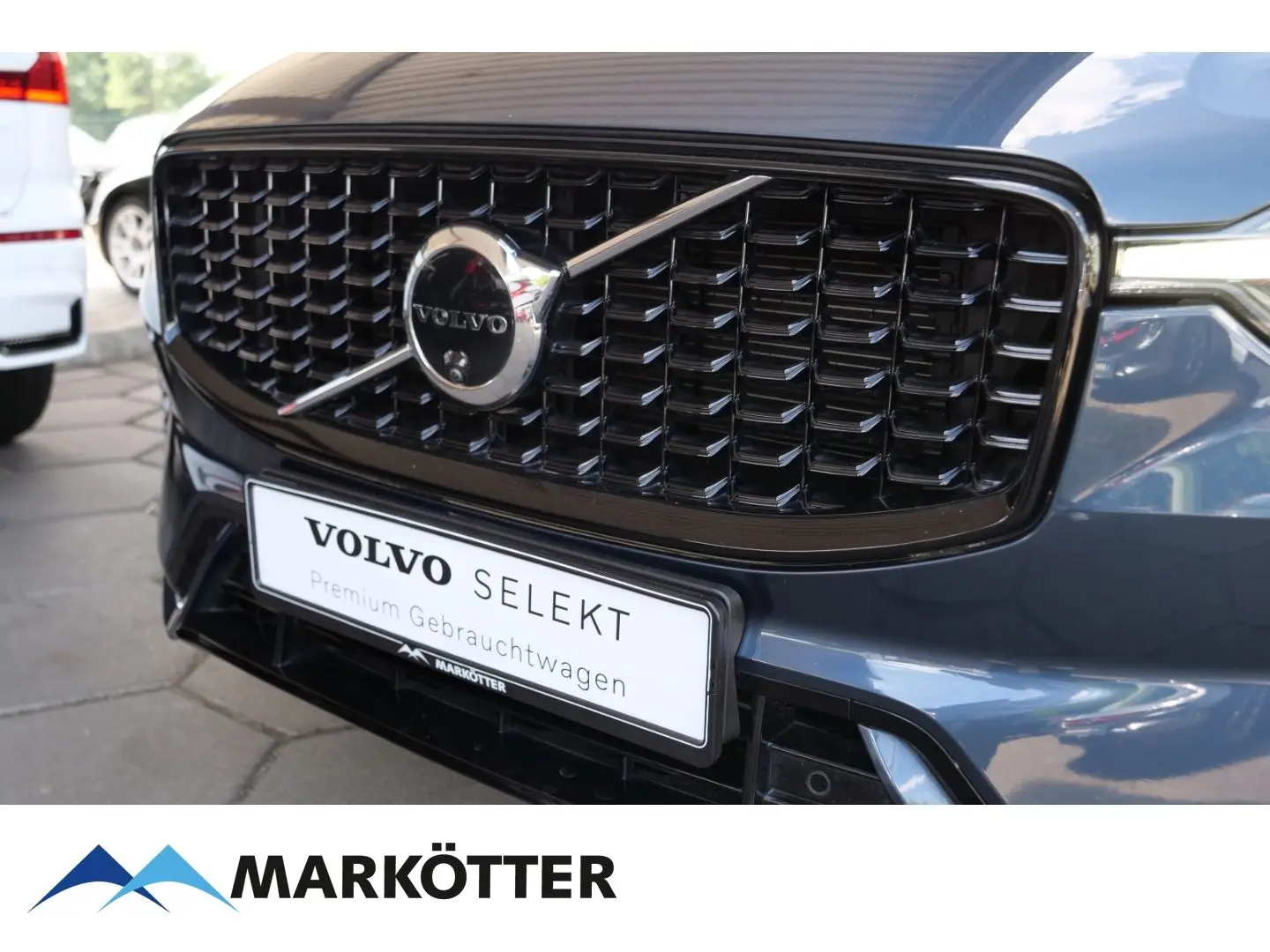 XC60 T8 Recharge AWD Plus Dark STHZ/PANO/360CAM