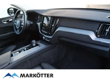 XC60 T8 Recharge AWD R-Design STHZ/CAM/ACC/BLIS