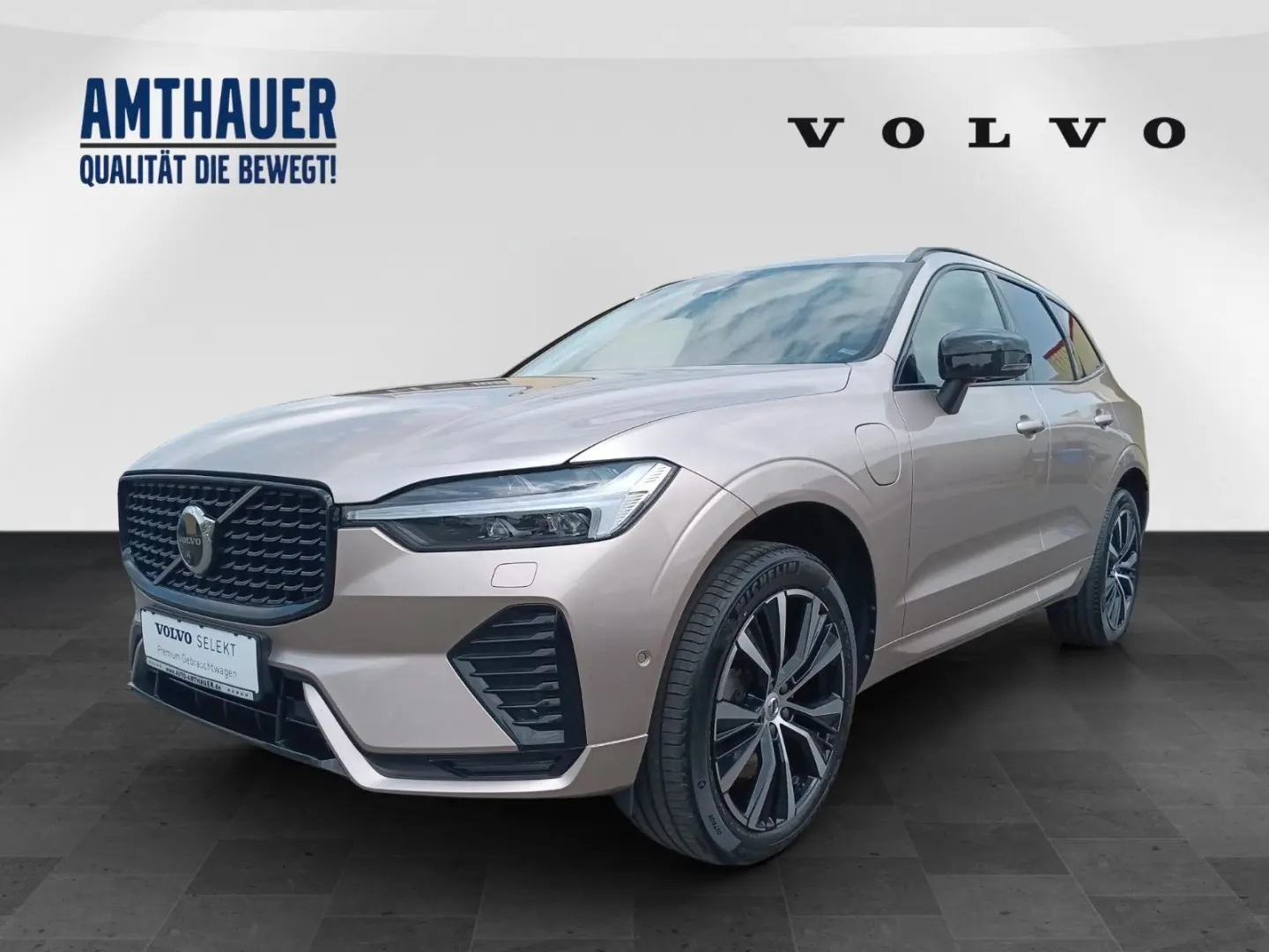 XC60 T8 AWD Ultimate Dark  360°/AHK/Massagesitze
