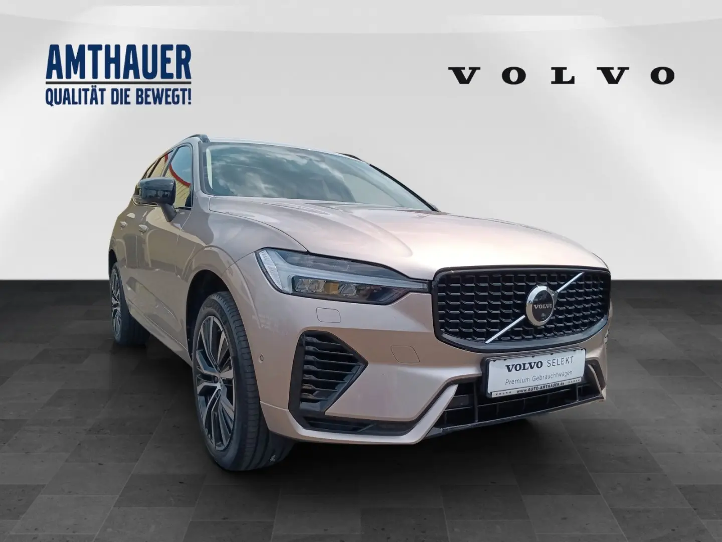 XC60 T8 AWD Ultimate Dark  360°/AHK/Massagesitze