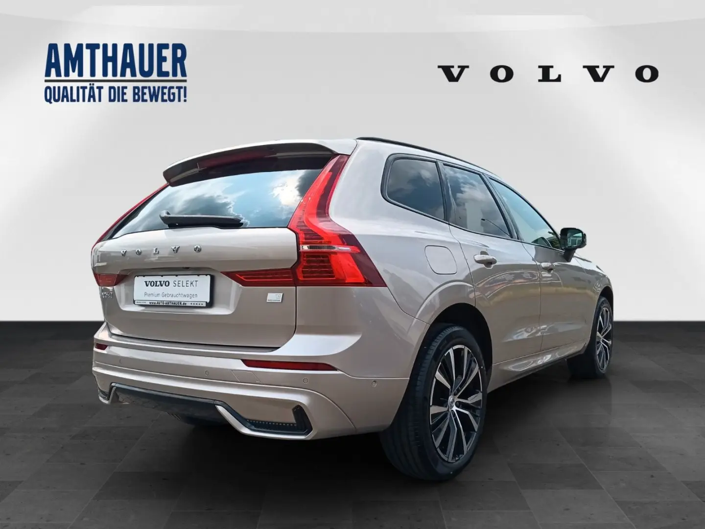 XC60 T8 AWD Ultimate Dark  360°/AHK/Massagesitze