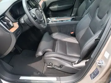 XC60 T8 AWD Ultimate Dark  360°/AHK/Massagesitze