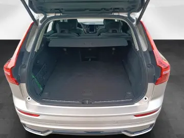 XC60 T8 AWD Ultimate Dark  360°/AHK/Massagesitze