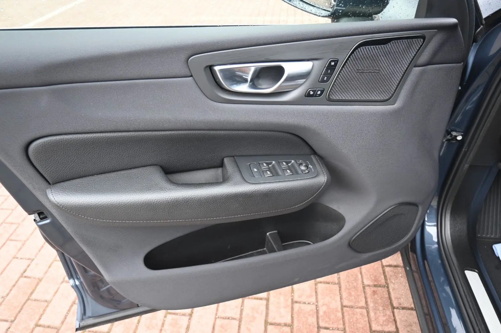 XC60 T8 Inscription PHEV AWD*H&K*STHZG*PANO*