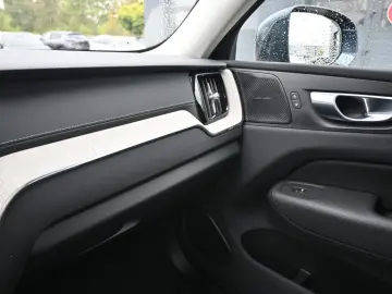 XC60 T8 Inscription PHEV AWD*H&K*STHZG*PANO*
