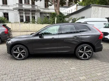 XC60 T8 Plus Dark AHK 360° H&K PANO 21