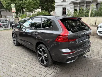 XC60 T8 Plus Dark AHK 360° H&K PANO 21