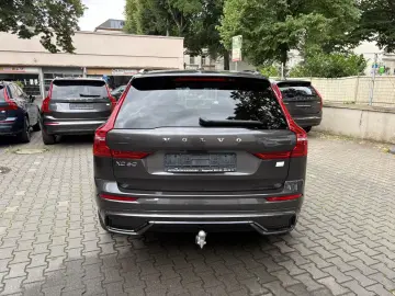 XC60 T8 Plus Dark AHK 360° H&K PANO 21