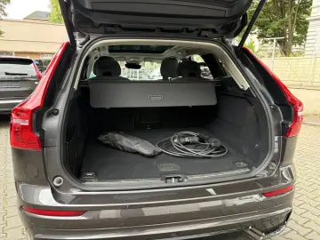 XC60 T8 Plus Dark AHK 360° H&K PANO 21