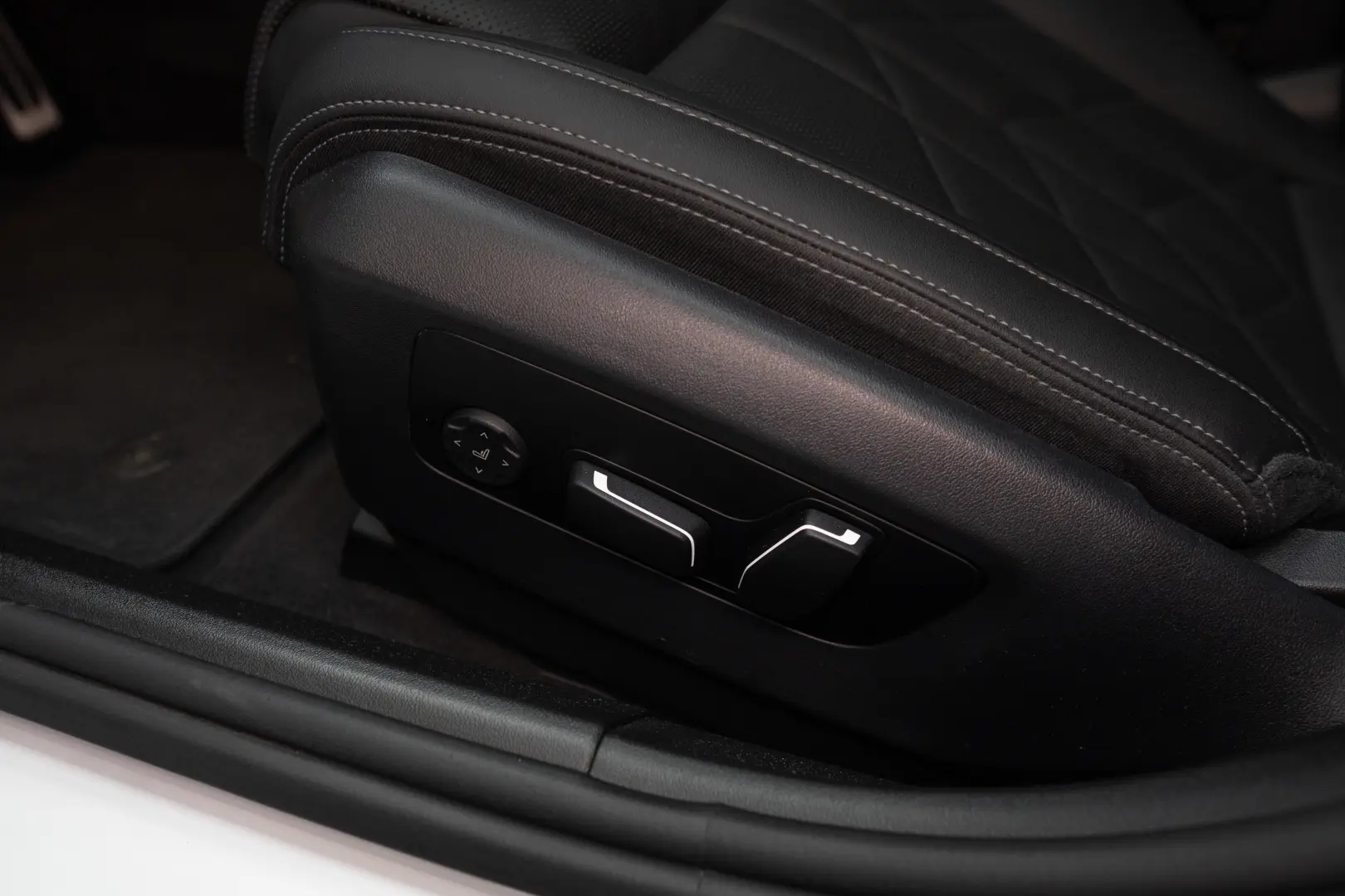 BMW 520I