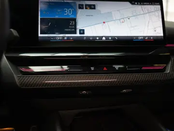 BMW 520I