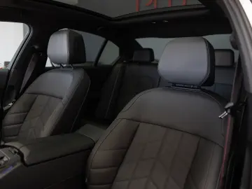 BMW 520I