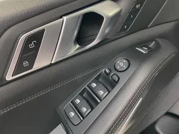 X5 xDrive 25d/ Live Cockpit/ACC/