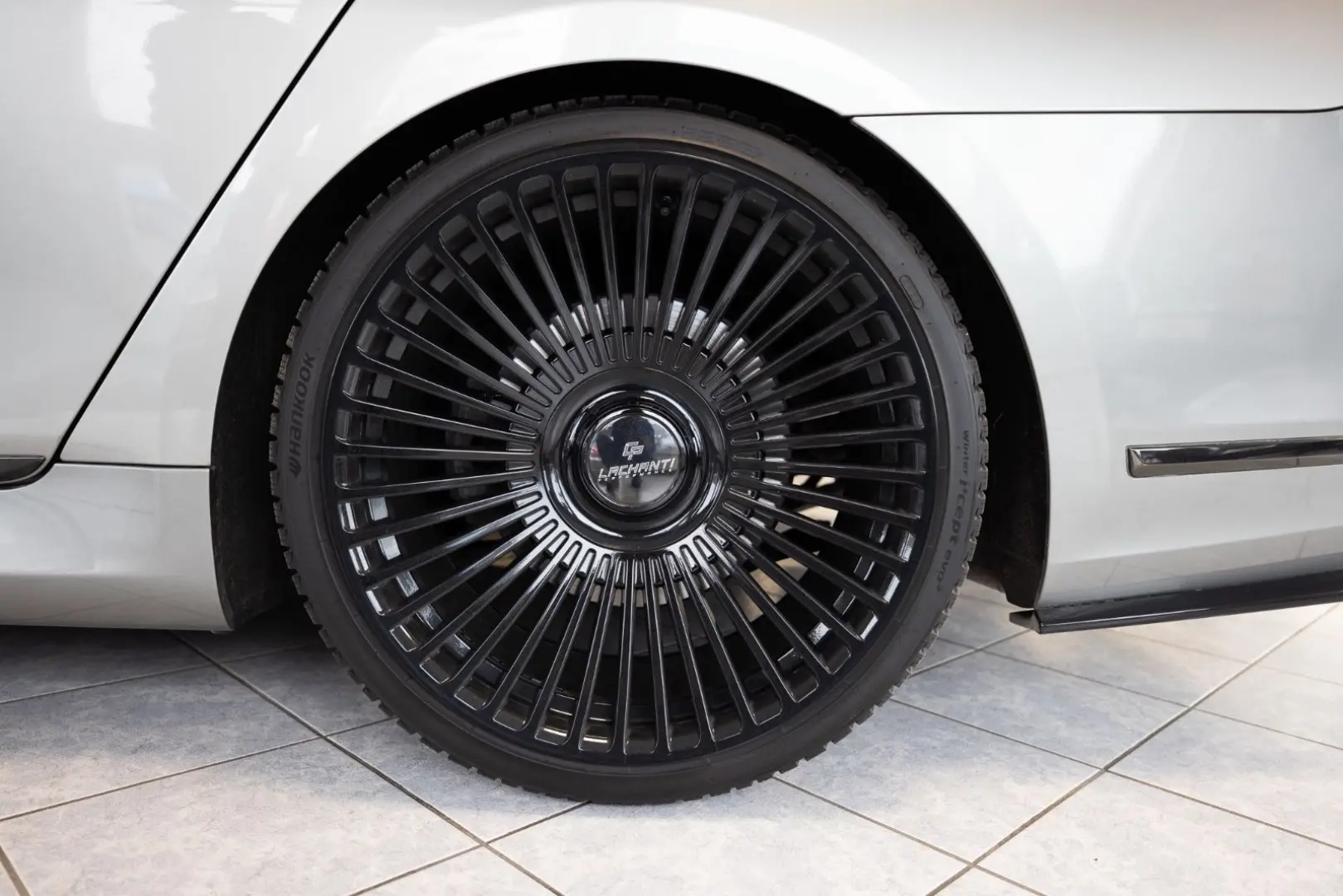 740Li xDrive M Paket Ceramik S.Close Panorama