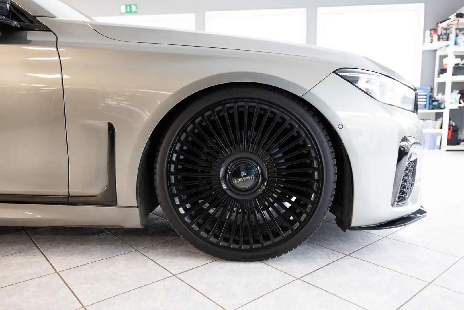 740Li xDrive M Paket Ceramik S.Close Panorama