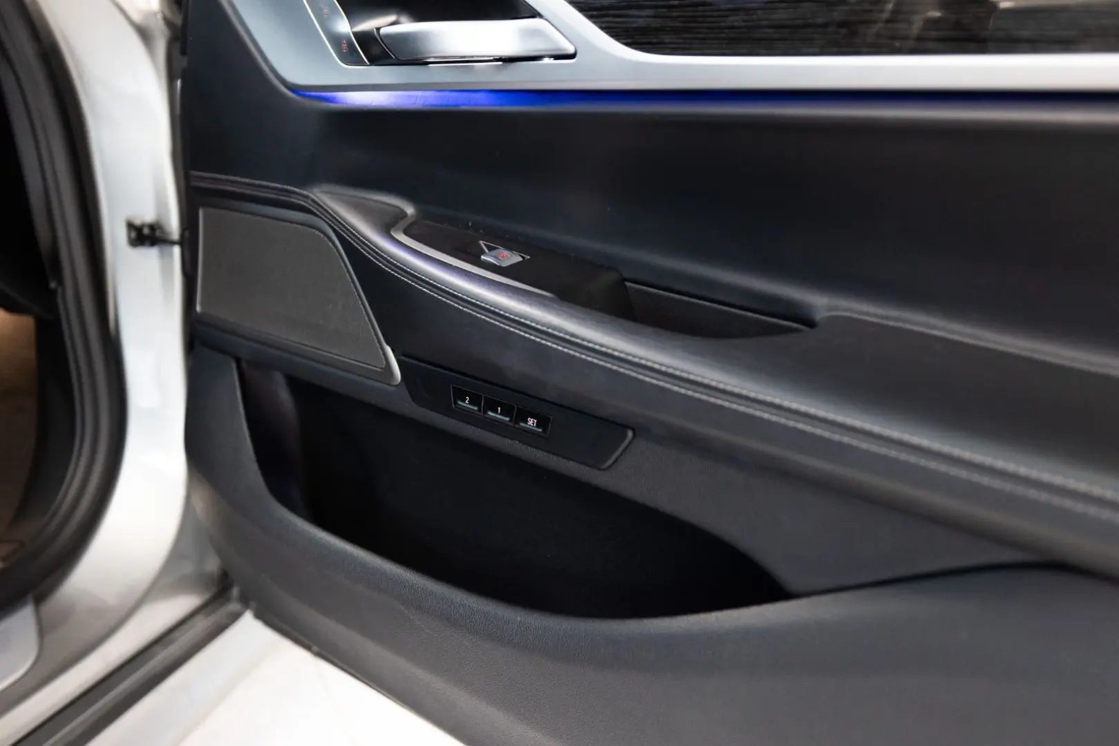 740Li xDrive M Paket Ceramik S.Close Panorama