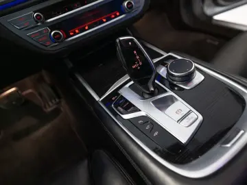 740Li xDrive M Paket Ceramik S.Close Panorama