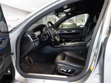 740Li xDrive M Paket Ceramik S.Close Panorama