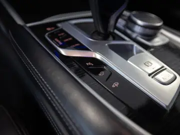 740Li xDrive M Paket Ceramik S.Close Panorama