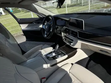 BMW 745 e L xDrive Executive Lounge/Laser
