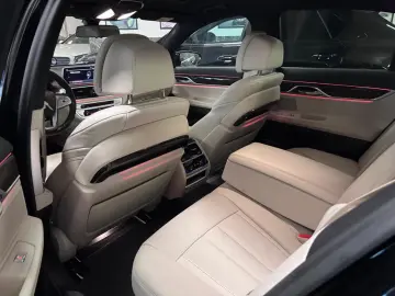 BMW 730 d xDrive Schiebedach Massage