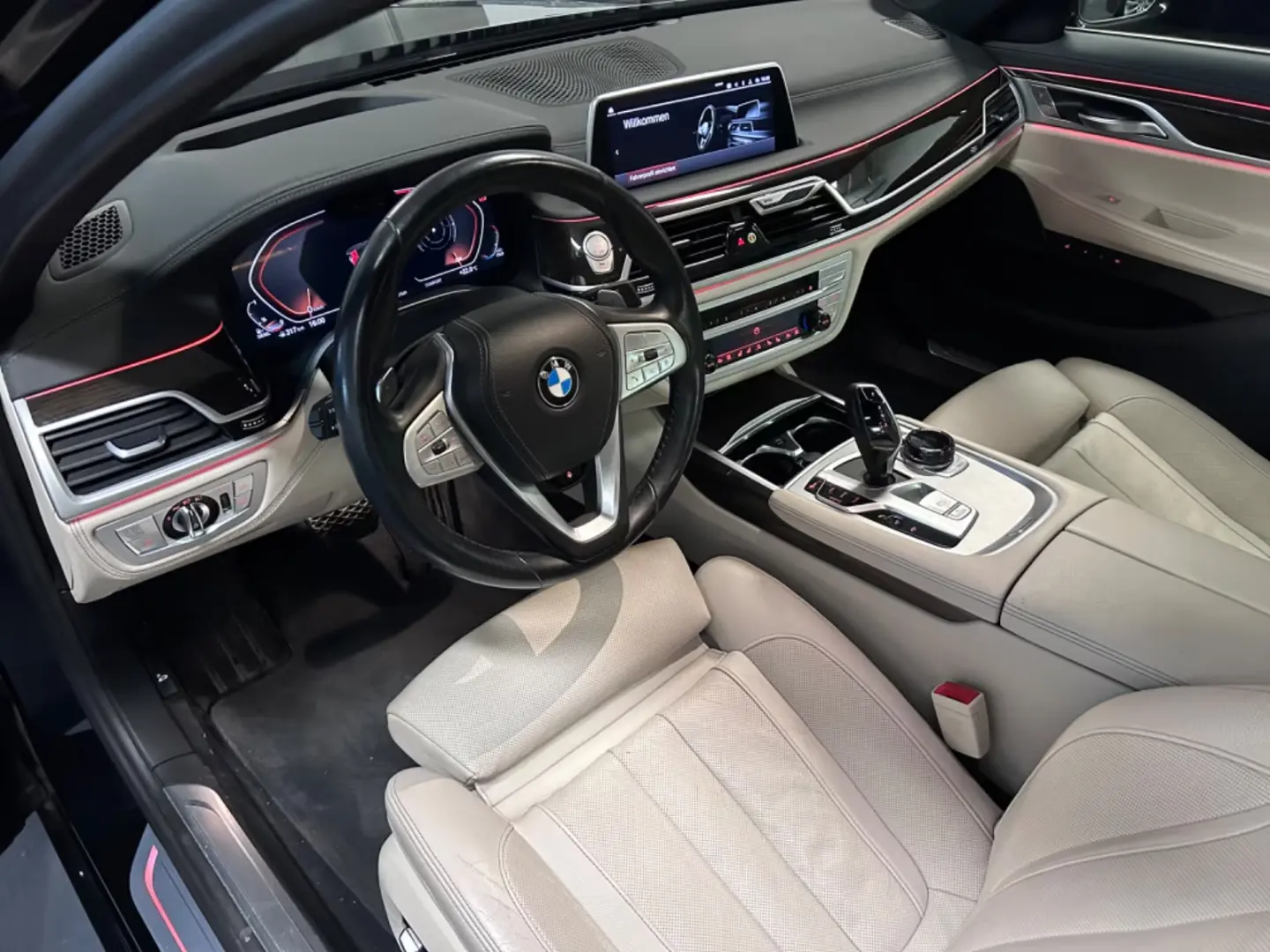 BMW 730 d xDrive Schiebedach Massage