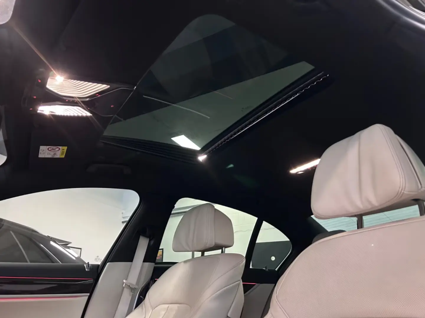 BMW 730 d xDrive Schiebedach Massage